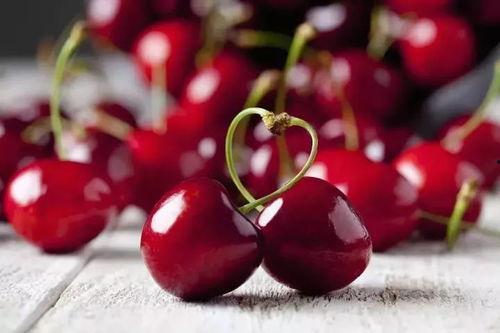 娱乐吃瓜酱车厘子,揭秘明星们的甜蜜生活